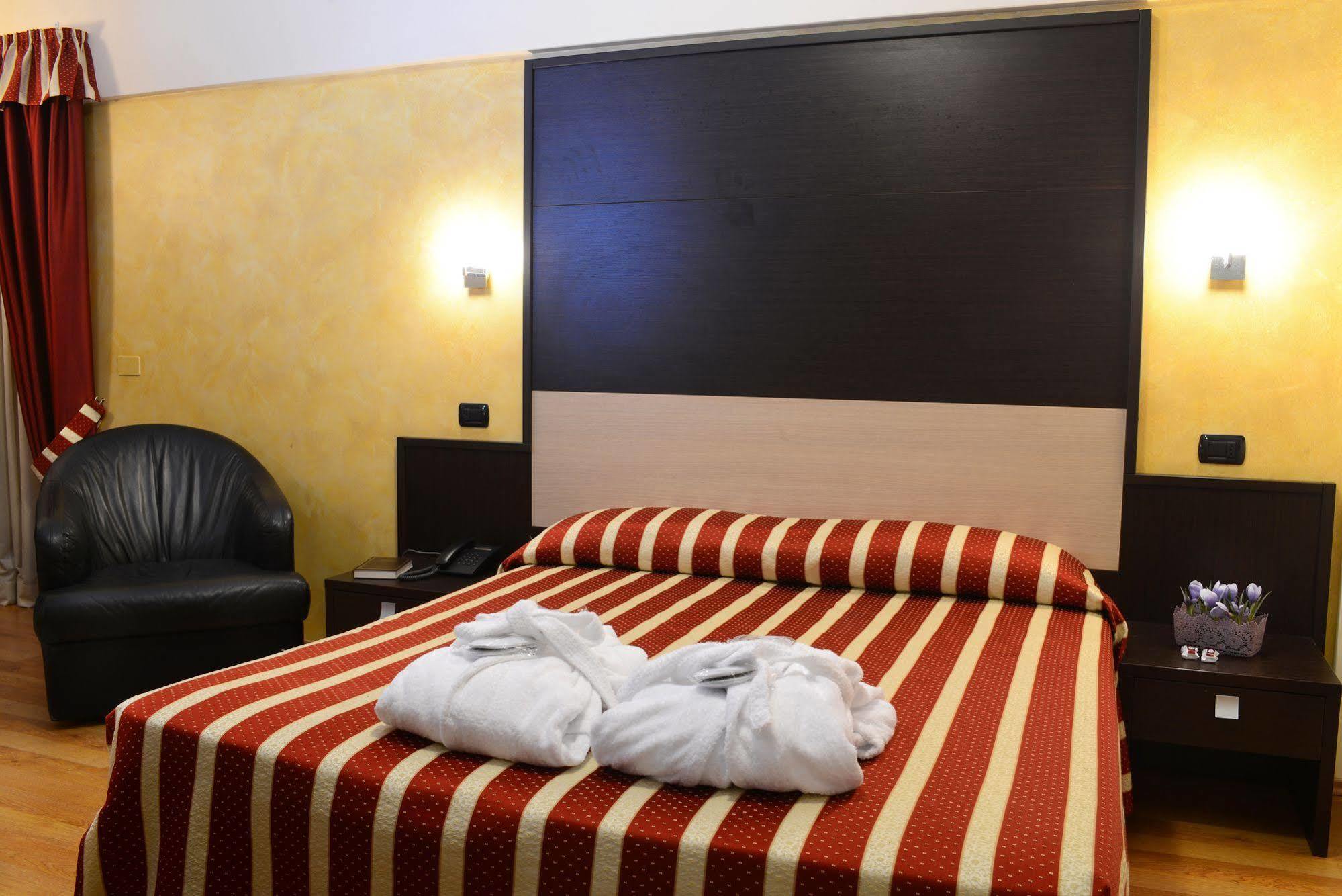 Hotel Iacone كييتي المظهر الخارجي الصورة